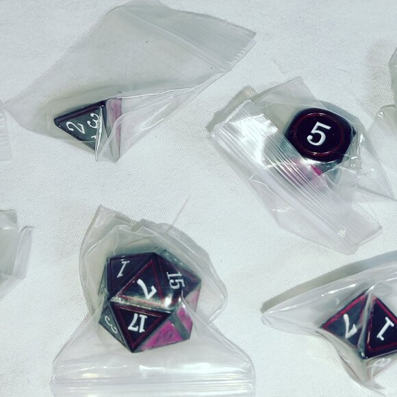 Metal Dice Purple /Black, 7 Piece, Polyhedral Set For Table Top Gaming DND - Picture 1 of 7